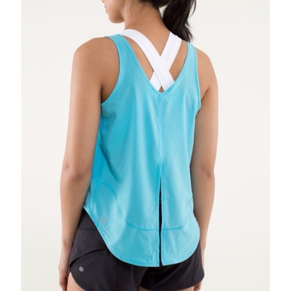 Lululemon Run: Featherweight Singlet - Picture 2 of 8
